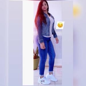 Meet your Posher, Kendra